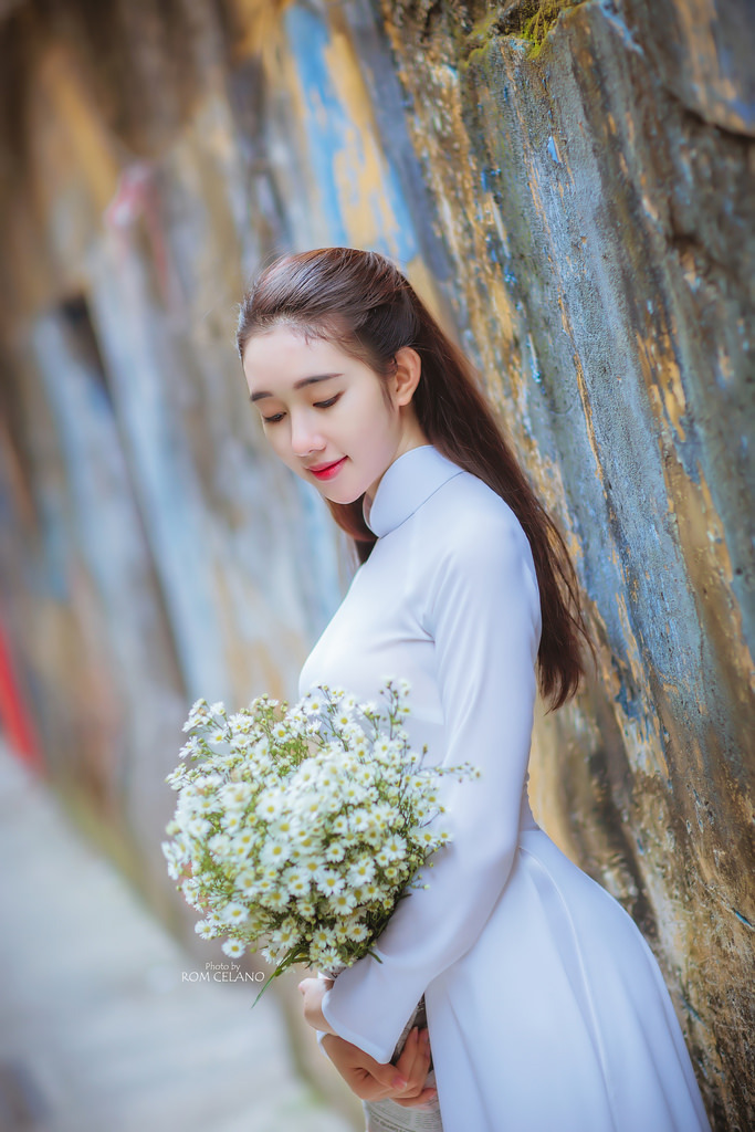 亚洲国产精品大学美女久久久爽